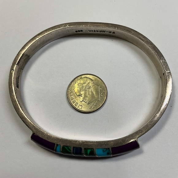 Taxco Sterling Silver Hinged Bracelet with multi color inlay. 2 3/8 inch across - Picture 8 of 8